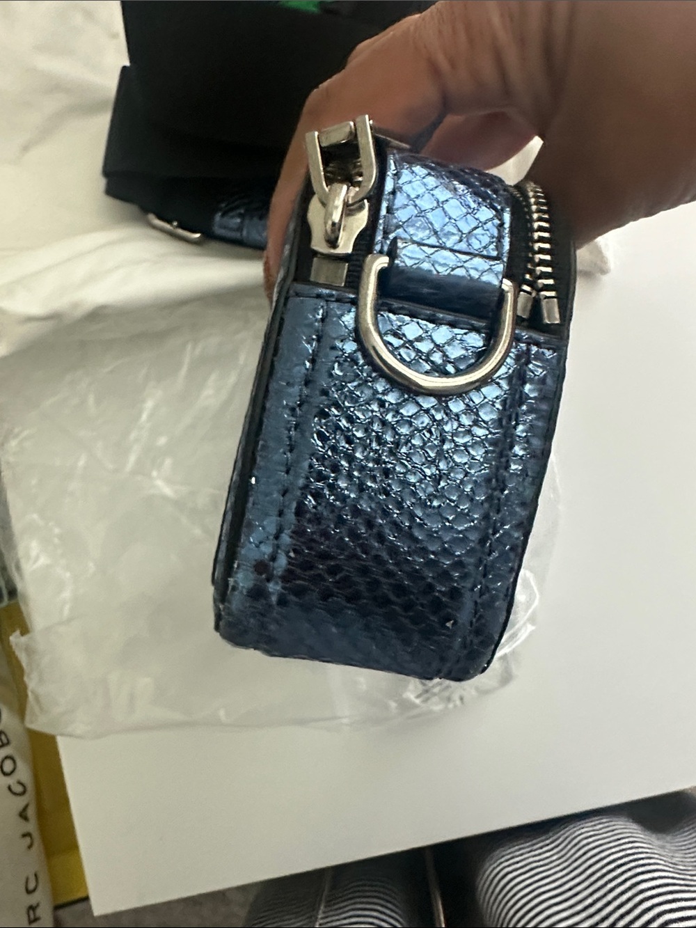 Marc Jacob’s Limited Blue Metallic Crossbody Camera Bag with Frog Patch - Picture 5 of 7